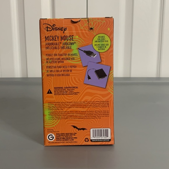 Disney Mickey Mouse Inflatable - Picture 3 of 3